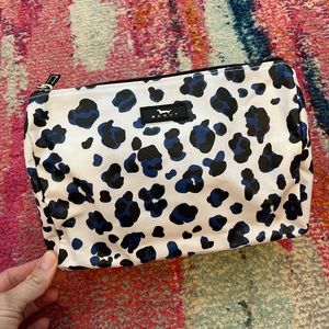 Scout PACKIN' HEAT MAKEUP BAG